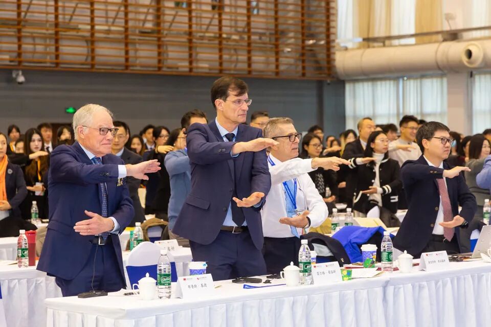 8c3bf988114c4ac09c550fa8281424ff.jpg 8c3bf988114c4ac09c550fa8281424ff.jpg