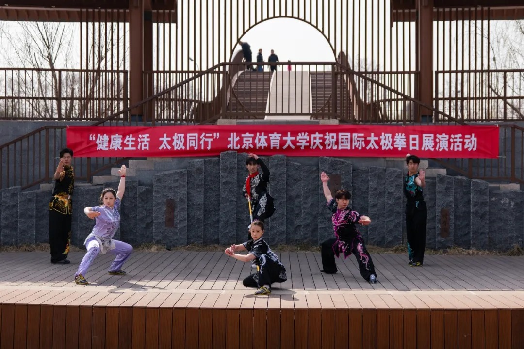 953798558af540c9abcc47de5653514d.jpg 953798558af540c9abcc47de5653514d.jpg