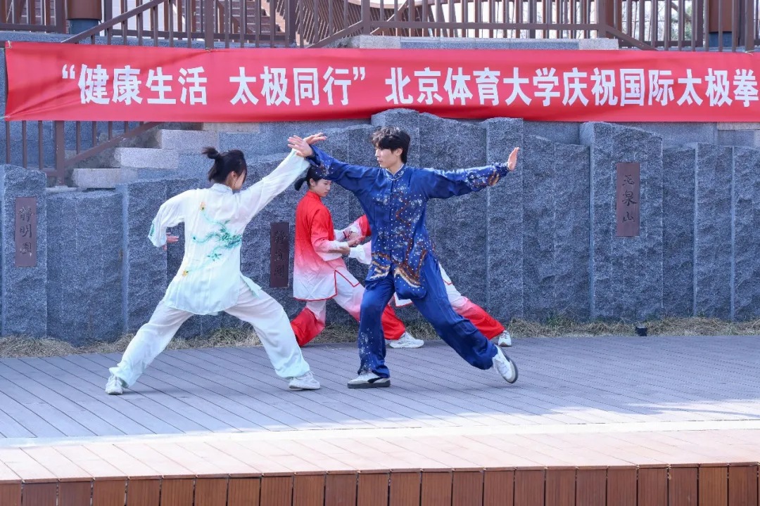 b4c7eb9412264e4b94753360356f73af.jpg b4c7eb9412264e4b94753360356f73af.jpg